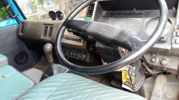 ขาย595000บาท อีซูซุร็อก10ล้อเพลาเดียว เครื่อง175แรง สภาพสวยพร้อมใช้ ขาย595000บาท อีซูซุร็อก10ล้อเพลาเดียว เครื่อง175แรง สภาพสวยพร้อมใช้