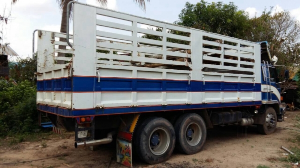 ขาย595000บาท อีซูซุร็อก10ล้อเพลาเดียว เครื่อง175แรง สภาพสวยพร้อมใช้ ขาย595000บาท อีซูซุร็อก10ล้อเพลาเดียว เครื่อง175แรง สภาพสวยพร้อมใช้