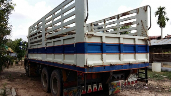 ขาย595000บาท อีซูซุร็อก10ล้อเพลาเดียว เครื่อง175แรง สภาพสวยพร้อมใช้ ขาย595000บาท อีซูซุร็อก10ล้อเพลาเดียว เครื่อง175แรง สภาพสวยพร้อมใช้