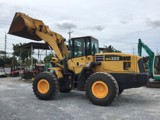 KOMATSU WA320-5 สภาพสวย ญี่ปุ่นแท้ พร้อมใช้งาน โทร.090-986-2521 อ๊อบ KOMATSU WA320-5 สภาพสวย ญี่ปุ่นแท้ พร้อมใช้งาน โทร.090-986-2521 อ๊อบ