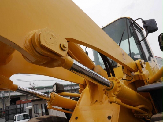 KOMATSU WA400-3E นำเข้าจากญี่ปุ่น สวยมากพร้อมใช้งาน ไม่แพงครับ โทร.090-986-2521 อ๊อบ