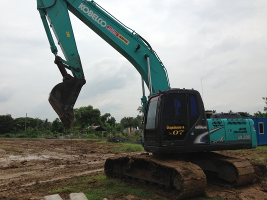 ขาย KOBELCO SK200-8 Super-X 5000 ชั่วโมง ซีเรียลสูง สนใจติดต่อ 081-4283210