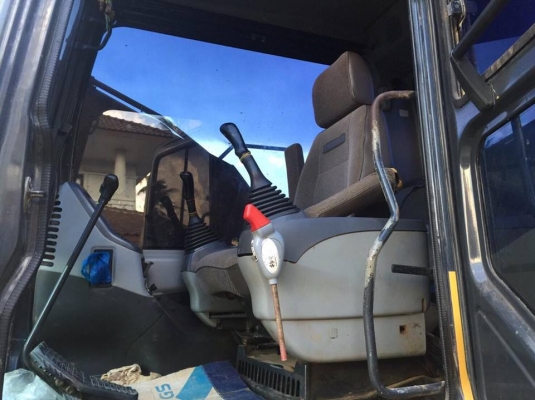 รถแบคโฮ PC200-7 ปี 2005 ทำงานนาน 20900 ชม. เอกสารเล่มทะเบียนพร้อม รถสวยเต็ม