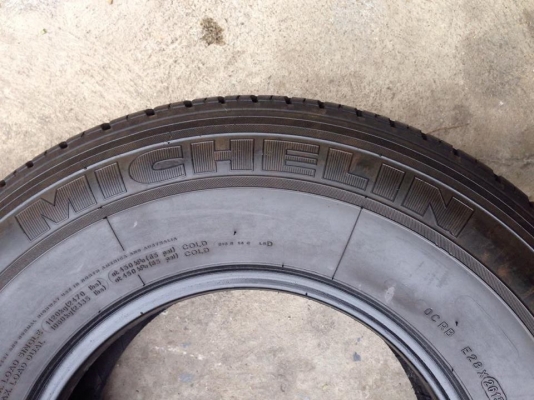 ยาง MICHELIN XCD 215 R 14 ปี 13 2 เส้น 2200  สภาพสวยๆไม่บวมไม่กินข้างดอกยางเหลือเยอะเอาไปวิ่งกันใด้อีกยาวค่ะ