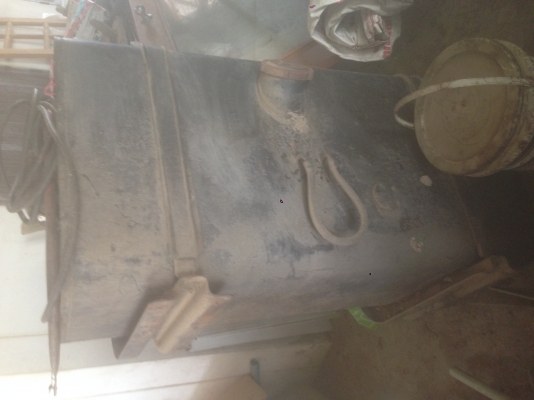 ขายถังนำ้มัน200ลิตร