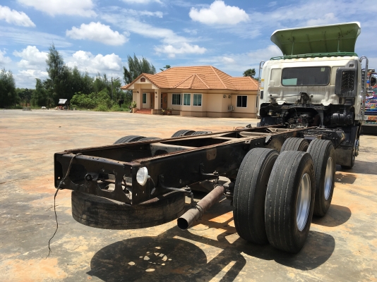 ขายด่วนเมกก้าเพลาเดียวหัวคัสซี.220แรงปี46 สภาพสวย คัสซีสวยไม่บวมไม่ผุ เครื่องเกียร์เดิม ช่วงล่างสวยไม่ช้ำ