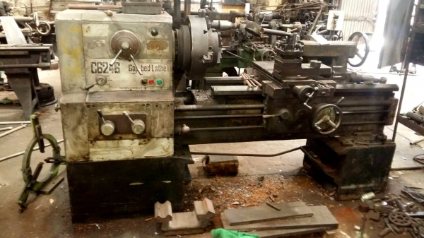 แท่นกลึง 6 ุต 3 เพลา เกียร์บล็อก รุ่นหนัก รูเพลา 3 นิ้ว หน้าแท่นกว้างๆ บึกบึน เหมาะงานหนัก ด่วนๆๆๆ 150,000