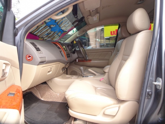 TOYOTA FORTUNER 3.0 V 2WD AT ปี 2010 TOYOTA FORTUNER 3.0 V 2WD AT ปี 2010