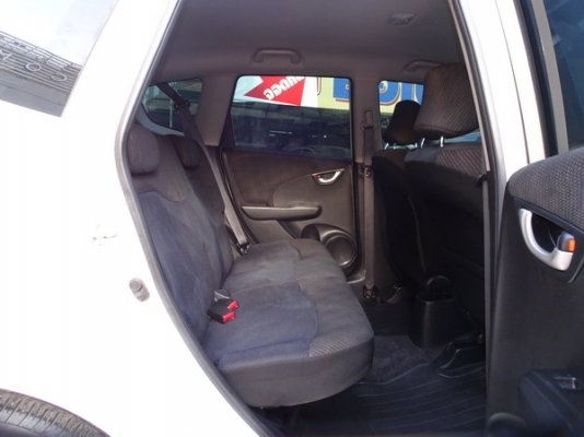 HONDA JAZZ 1.3Hybrid AT ปี 2014