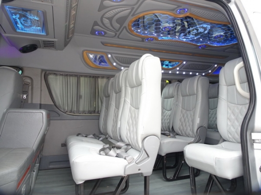 TOYOTA COMMUTER 2.5D4D MT ปี 2010