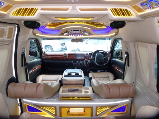 TOYOTA COMMUTER 2.5D4D MT ปี 2013