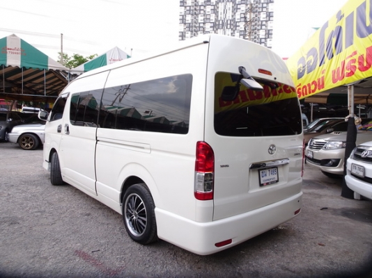 TOYOTA COMMUTER 2.5D4D MT ปี 2013