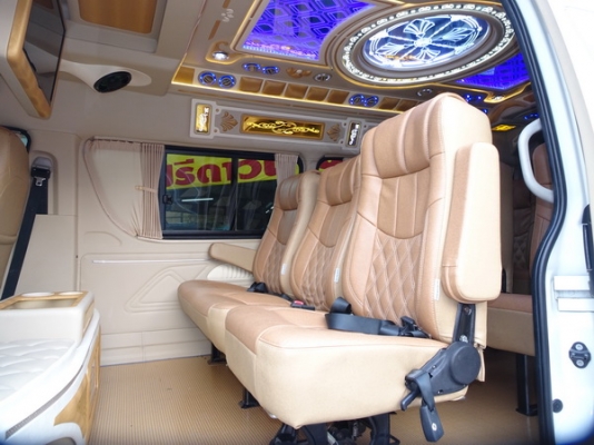 TOYOTA COMMUTER 2.5D4D MT ปี 2013