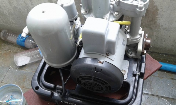 ปั๊มน้ำอัตโนมัติ แรงดันคงที่ Hitachi 350 W. พร้อมใช้งาน