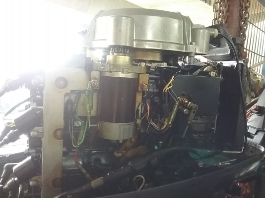 ขายเครื่องysmaha 40 hp หาง21"