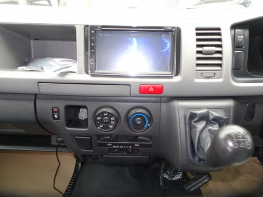 TOYOTA HIACE COMMUTER 2.5D4D MT ปี2011 TOYOTA HIACE COMMUTER 2.5D4D MT ปี2011