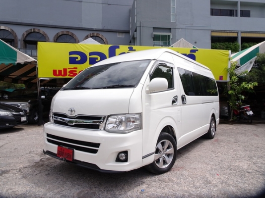 TOYOTA HIACE COMMUTER 2.5D4D MT ปี2011