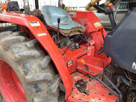 คูโบต้า L3408 DI 4 WD ใบมีดตราช้าง ขายตามสภาพ เครื่องดี เกียร์ เล่มทะเบียนพร้อม