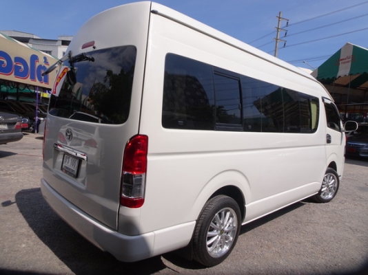 TOYOTA COMMUTER 2.5D4D MT ปี 2014