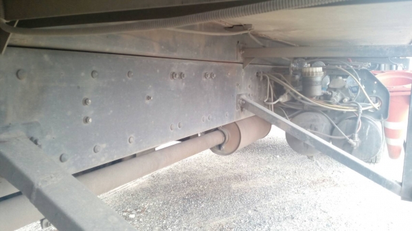 ขายรถสิบล้อตู้แห้งมีลิปหลังหลงเครือง260แรงปี52ยาว7.50เมตร ขายรถสิบล้อตู้แห้งมีลิปหลังหลงเครือง260แรงปี52ยาว7.50เมตร