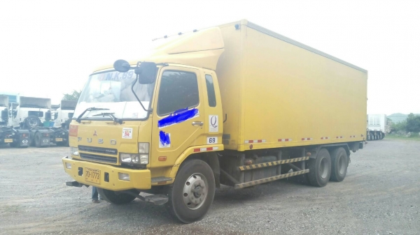 ขายรถสิบล้อตู้แห้งมีลิปหลังหลงเครือง260แรงปี52ยาว7.50เมตร