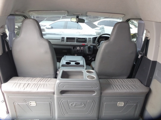 TOYOTA COMMUTER 2.5D4D MT ปี 2013