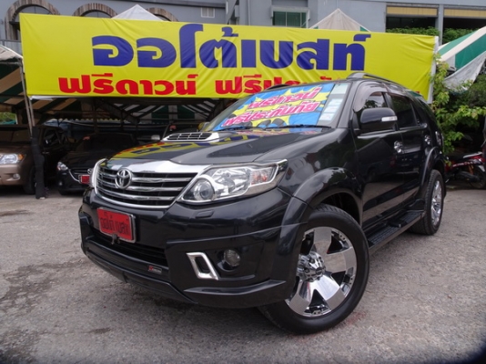 TOYOTA FORTUNER 3.0V 4WD AT ปี2011