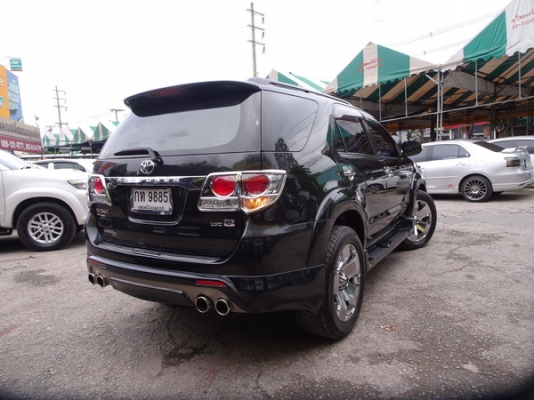 TOYOTA FORTUNER 3.0V 4WD AT ปี2011