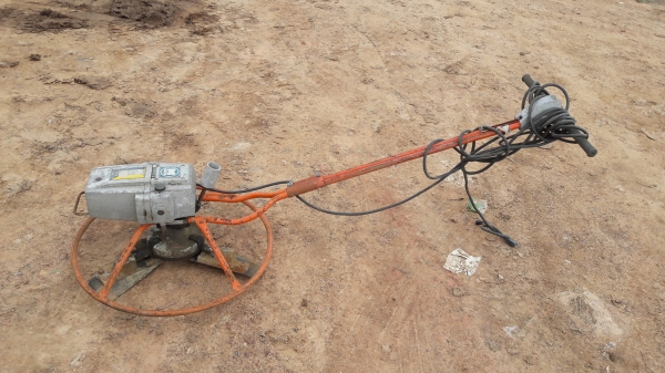 ขาย เครื่องขัดปูนขัดพื้นปูน ขัดมัน ใช้มอเตอร์ไฟฟ้า เก่าญี่ปุ่น ไฟ 110 V