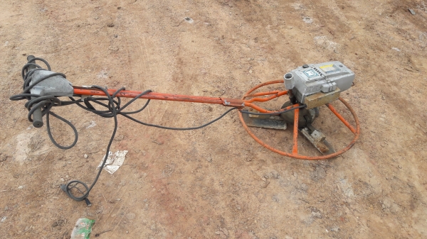 ขาย เครื่องขัดปูนขัดพื้นปูน ขัดมัน ใช้มอเตอร์ไฟฟ้า เก่าญี่ปุ่น ไฟ 110 V