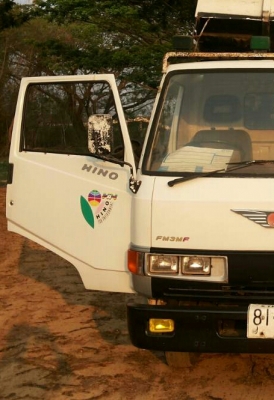 หกล้อ ฮีโน่ KM777ดั้ม5คิว สภาพดีพร้อมใช้งาน ทะเบียนพร้อมโอน