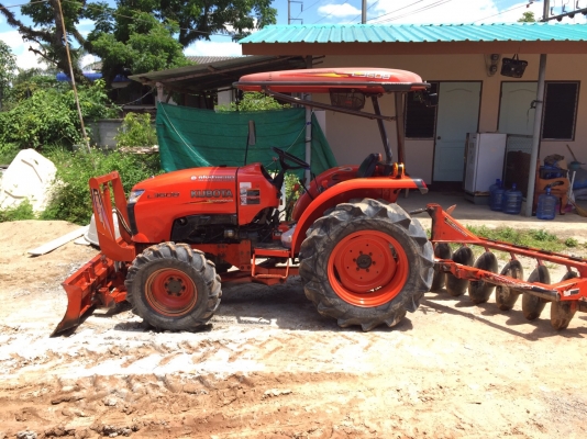 รถไถ36แรงอุปกรณ์3ชิ้น รถไถ36แรงอุปกรณ์3ชิ้น