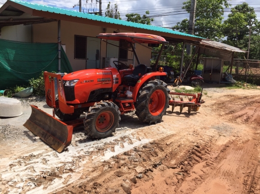 รถไถ36แรงอุปกรณ์3ชิ้น รถไถ36แรงอุปกรณ์3ชิ้น