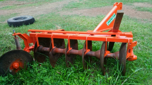 ขายรถไถคูโบต้า L4708 เครื่องแน่น แห้งไม่มีเยิ้ม พร้อมใช้งานทันที มีอุปกรณ์ 3 อย่าง ดันหน้า โรตารี่ จาน6