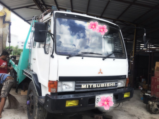 ขายรถบรรทุก 10 ล้อเทรลเลอร์ MITSUBISHI FN527MA 195 แรงม้า 2 เพลา ตัวถังต่อเหล็กบีม ราคา 630000