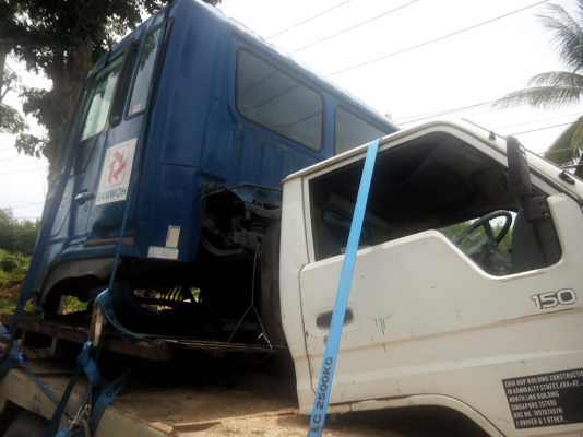 ขายหัวเก๋งเก่านอก ฮีโน่เปอร์เฟีย 3 ใบปัด กับ อีซูซุ มีใบคุม ราคา 90000