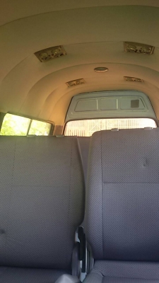 รถตู้หลังคาสูง