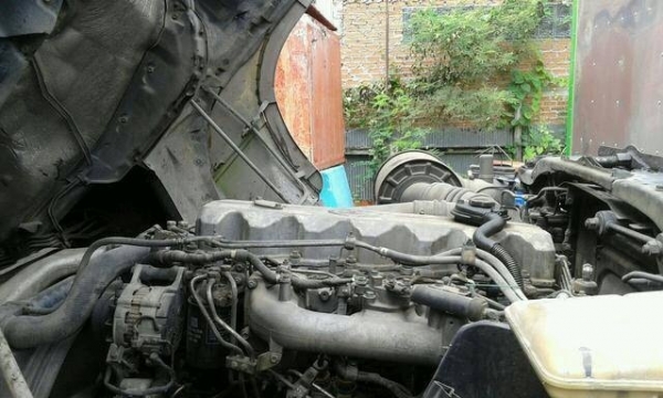 ขายรถตู้เย็นสิบสองล้อ (ตู้เย็น) สภาพดีพร้อมใช้งาน สนใจโทร. 080-8704656 และ 062-7720991