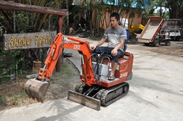 ขายแบคโฮIHI IS(ขนขึ้นกระบะได้) เดิมจากญี่ปุ่น ทำงานสมบูรณ์ทุกระบบ รับรองไม่ผิดหวัง 99,000 เท่านั้น!!