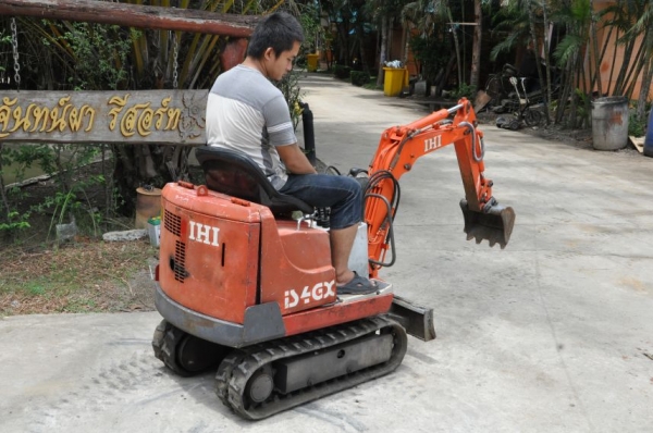 ขายแบคโฮIHI IS(ขนขึ้นกระบะได้) เดิมจากญี่ปุ่น ทำงานสมบูรณ์ทุกระบบ รับรองไม่ผิดหวัง 99,000 เท่านั้น!!