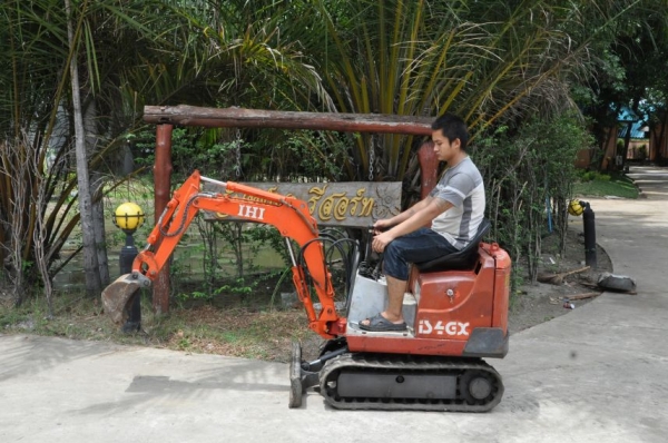 ขายแบคโฮIHI IS(ขนขึ้นกระบะได้) เดิมจากญี่ปุ่น ทำงานสมบูรณ์ทุกระบบ รับรองไม่ผิดหวัง 99,000 เท่านั้น!!