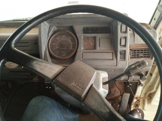 หกล้อ ฮีโน่ FB112WO4D117ดั้มสามมิต5คิว สภาพดีคู่เดิมสวยสีเดิมพร้อมใช้ รถห้างแท้ ทะเบียนพร้อมโอน