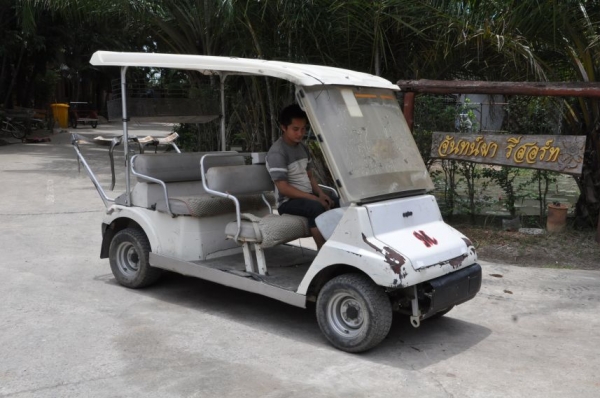 ขายรถกอล์ฟ sanyo4ที่นั่ง สภาพเดิมๆจากญีปุ่นยังไม่เคยใช้ในไทย35,000เท่านั้น ขายรถกอล์ฟ sanyo4ที่นั่ง สภาพเดิมๆจากญีปุ่นยังไม่เคยใช้ในไทย35,000เท่านั้น