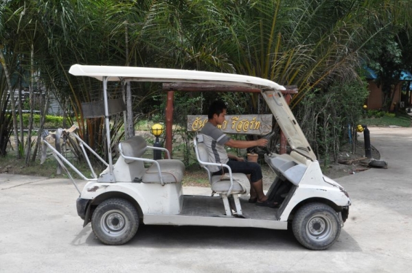 ขายรถกอล์ฟ sanyo4ที่นั่ง สภาพเดิมๆจากญีปุ่นยังไม่เคยใช้ในไทย35,000เท่านั้น