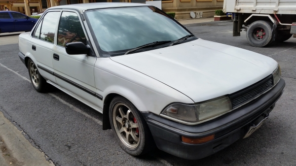 Toyota corolla ee90 โดเรม่อน เครื่อง/แก๊สหัวฉีด เกียร์ออโต้