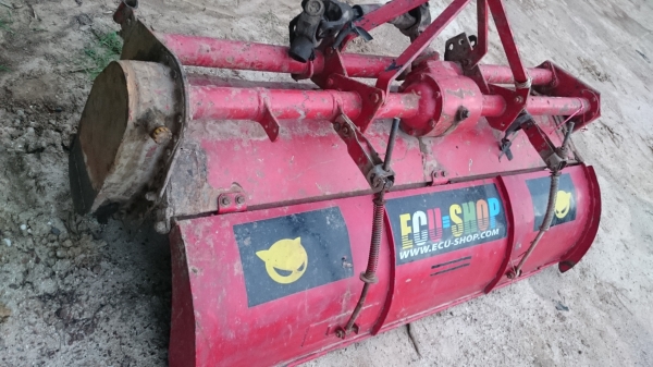 ขายโรตารี่ วิเชียร 190 พร้อมยอย พร้อมใช้งาน ใส่กับรถ45-50 แรง ใบยังใช้ได้ ขายโรตารี่ วิเชียร 190 พร้อมยอย พร้อมใช้งาน ใส่กับรถ45-50 แรง ใบยังใช้ได้