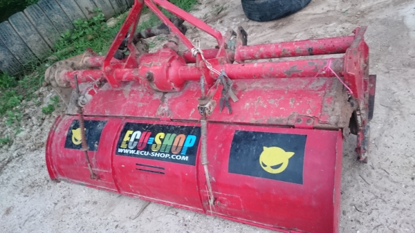 ขายโรตารี่ วิเชียร 190 พร้อมยอย พร้อมใช้งาน ใส่กับรถ45-50 แรง ใบยังใช้ได้ ขายโรตารี่ วิเชียร 190 พร้อมยอย พร้อมใช้งาน ใส่กับรถ45-50 แรง ใบยังใช้ได้