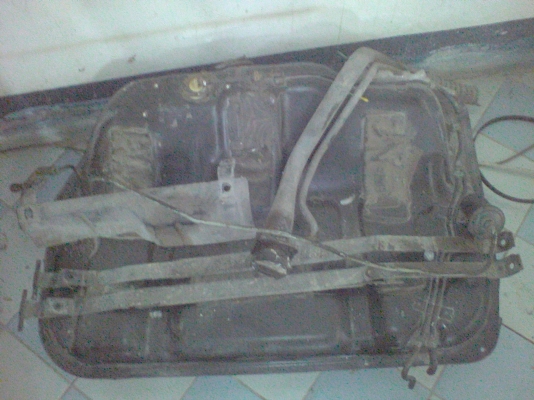 ถังน้ำมัน ฮุนได โซนาต้า ครบชุด ถังน้ำมัน ฮุนได โซนาต้า ครบชุด