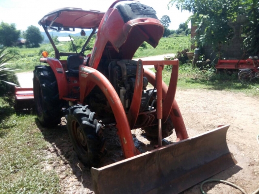 ขาย 315,000  Kubota  L 4708 ปี 55 ทำงาน 1,100 ชั่วโมง (ใบมีด - หาง 6) เครื่องดี ยางสวย  เอกสารเล่มทะเบียน 090-772-3710 090-772-3708