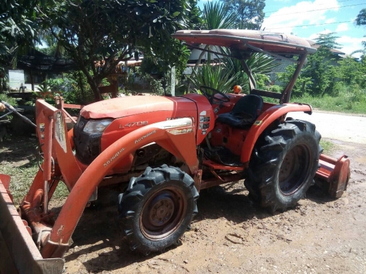 ขาย 315,000  Kubota  L 4708 ปี 55 ทำงาน 1,100 ชั่วโมง (ใบมีด - หาง 6) เครื่องดี ยางสวย  เอกสารเล่มทะเบียน 090-772-3710 090-772-3708